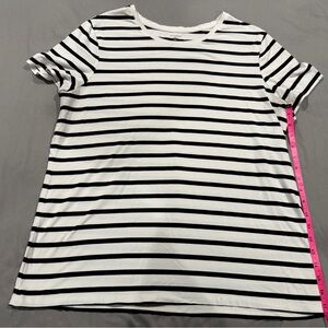 Amazon Essentials Kids Black and White Striped Tee
